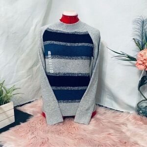 Denver Hanse sweater NWT